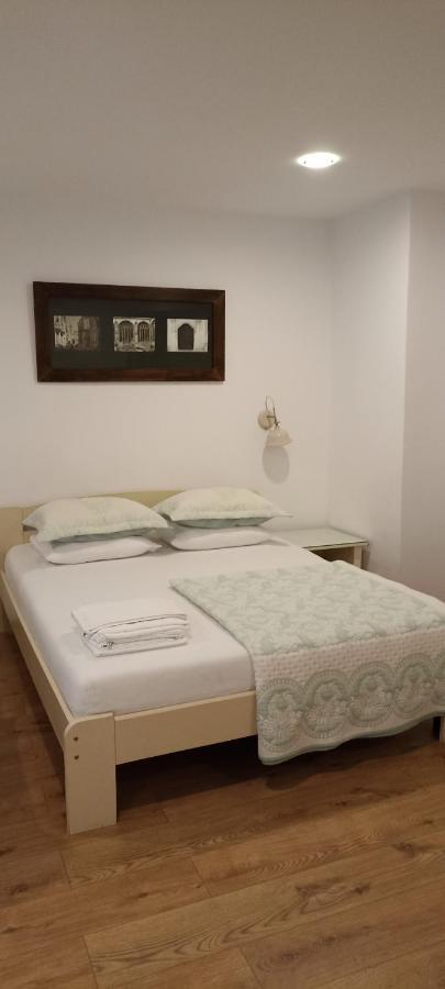 Theo House Apartment Sibiu Ngoại thất bức ảnh